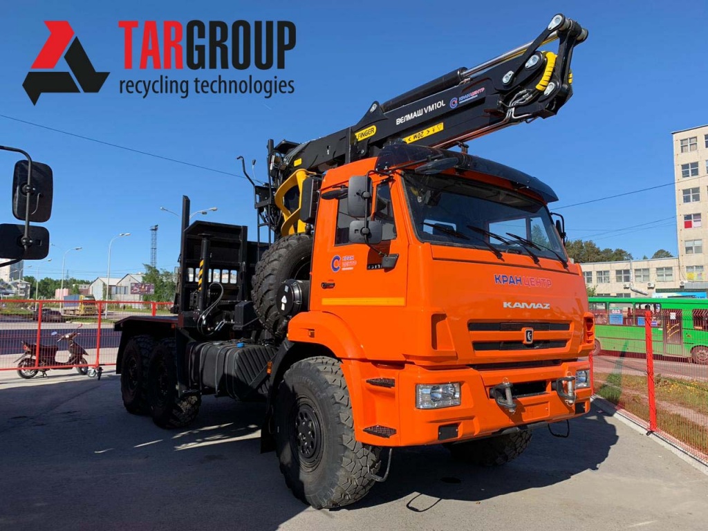 Лесовоз КамАЗ 43118.jpg