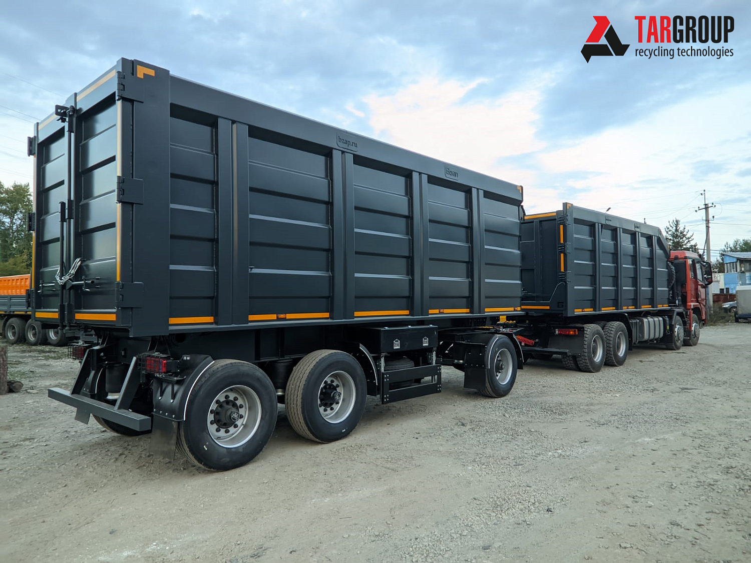 Ломовоз Shacman X3000 с манипулятором ПАЛФИНГЕР ВМ10-86